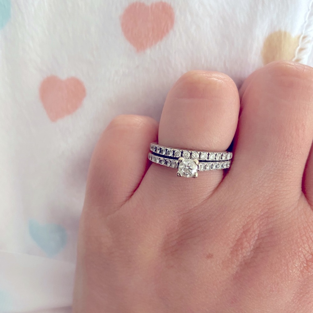 Engagement ring and wedding band